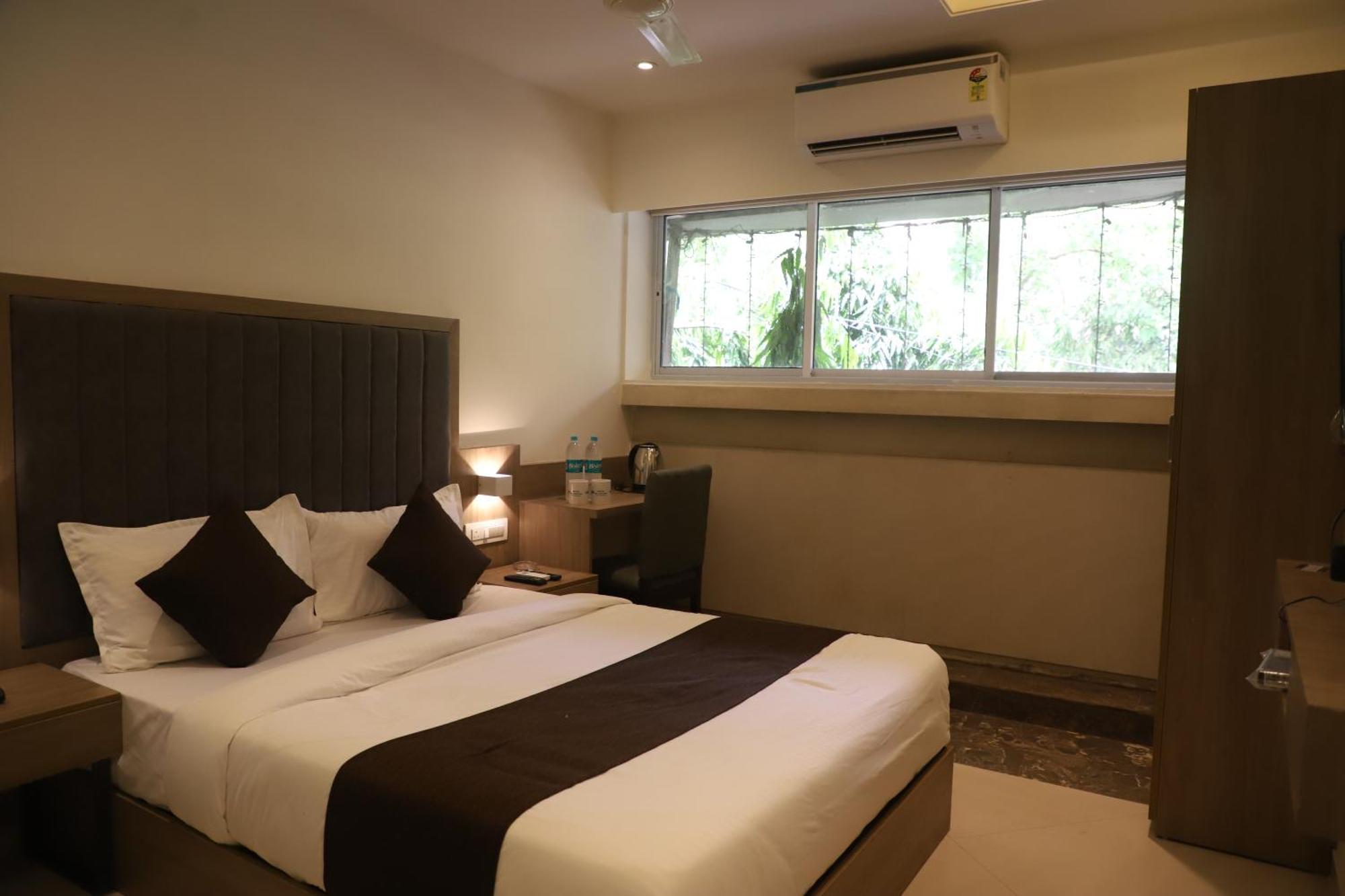 Hotel Sai Pritam Mumbai Exterior foto