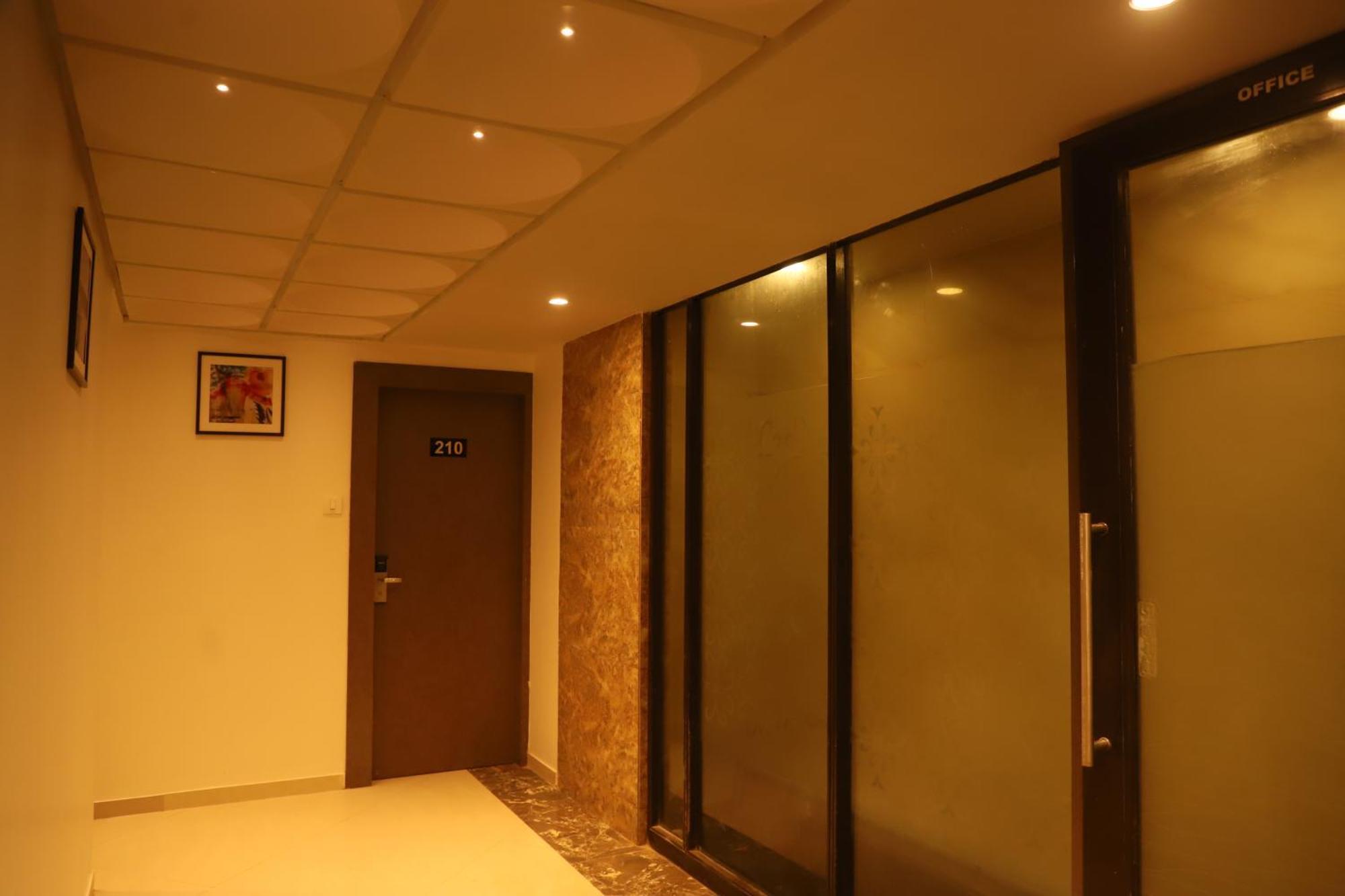 Hotel Sai Pritam Mumbai Exterior foto